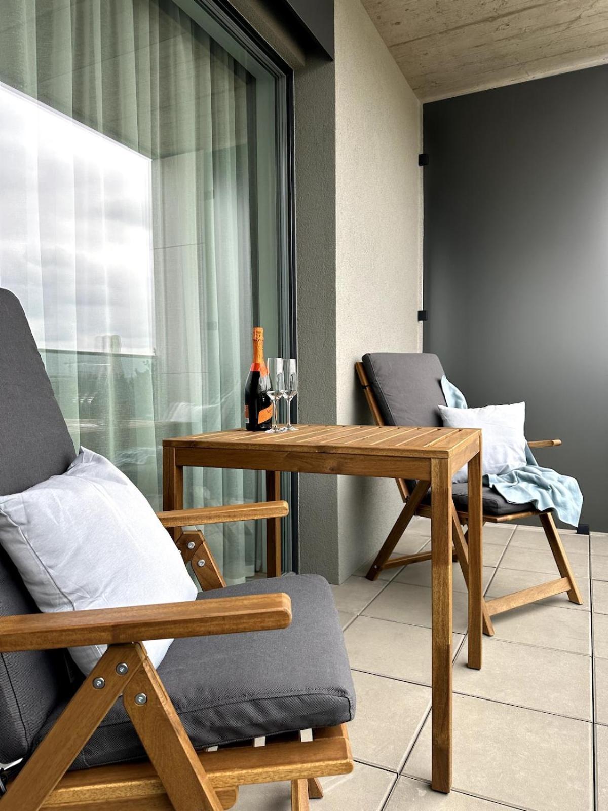 Apartment Real Living By Refa Balcony Retreat 91