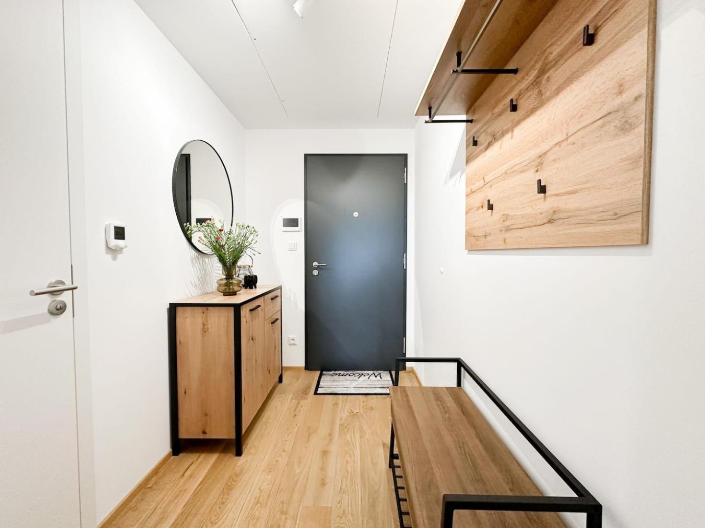 Real Living By Refa Balcony Retreat 91 * Prague